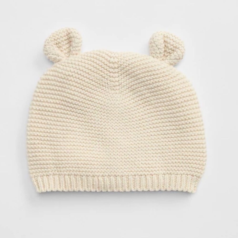 Gap bear hat